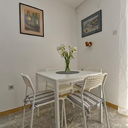 Apartment Fuer 2 Personen Ca 35 Qm In Premantura, Istrien Istrische Riviera Premantura