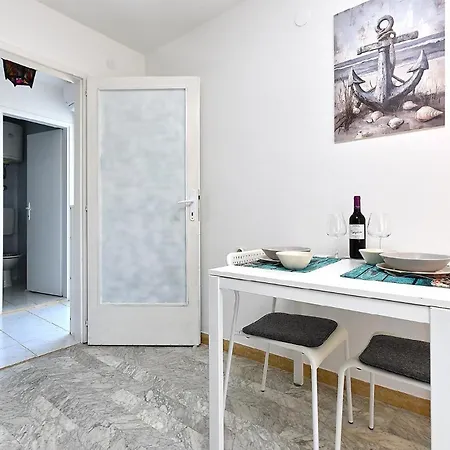 Fuer 2 Personen Ca 35 Qm In Premantura, Istrien Istrische Riviera Apartment Premantura